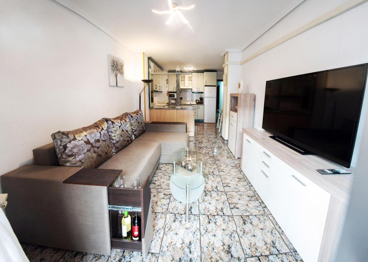 Holiday La Loma Apartment Torrevieja Bagian luar foto