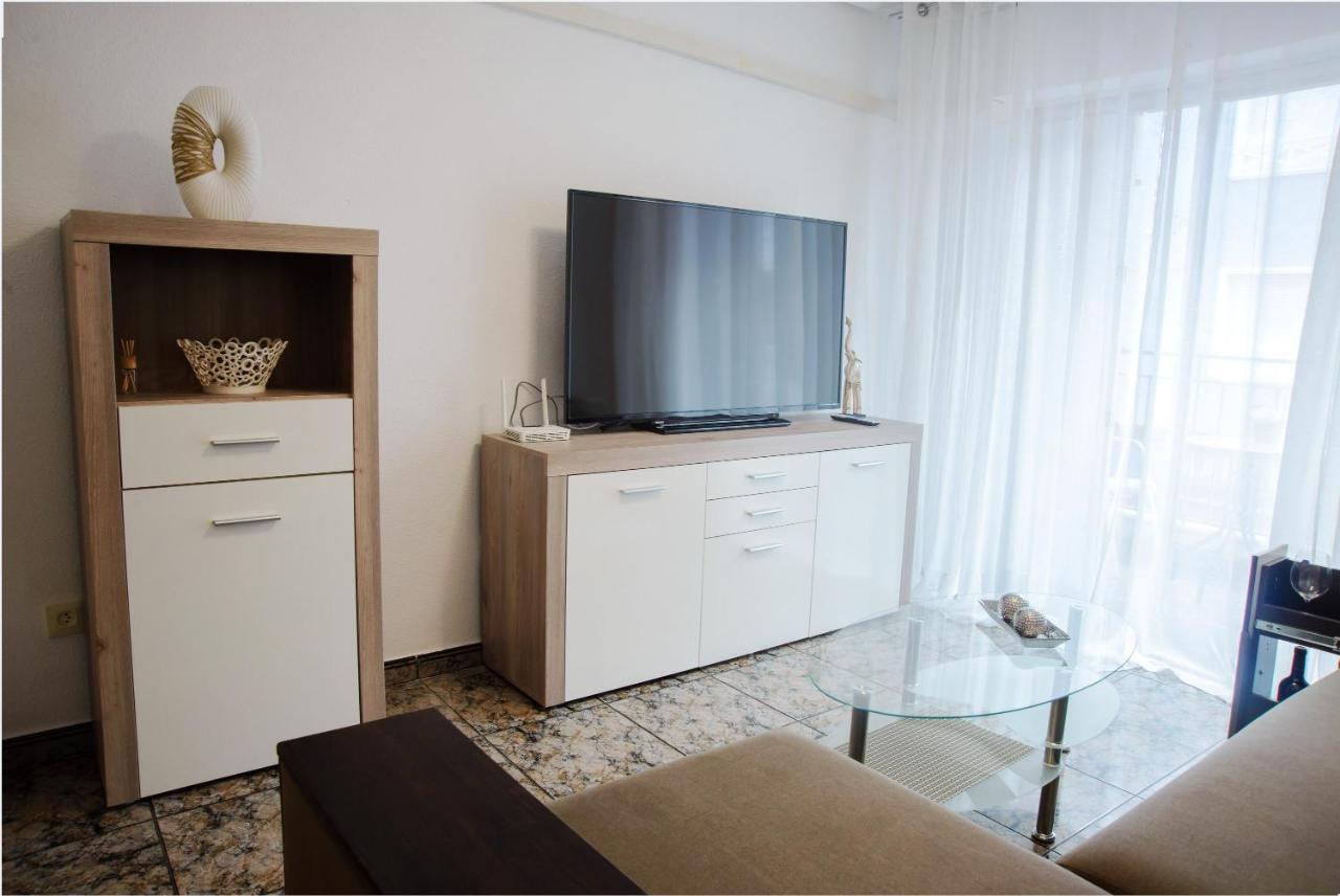 Holiday La Loma Apartment Torrevieja Bagian luar foto