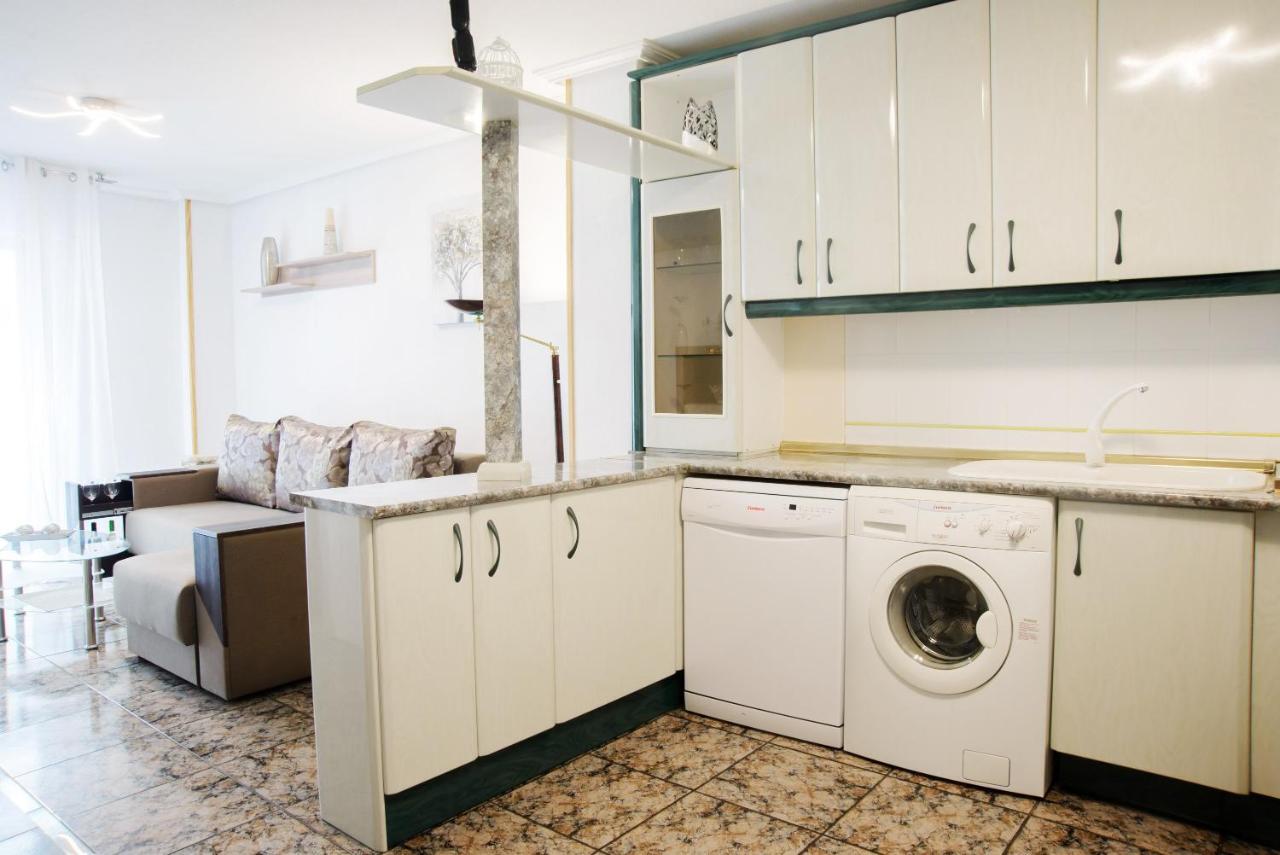 Holiday La Loma Apartment Torrevieja Bagian luar foto