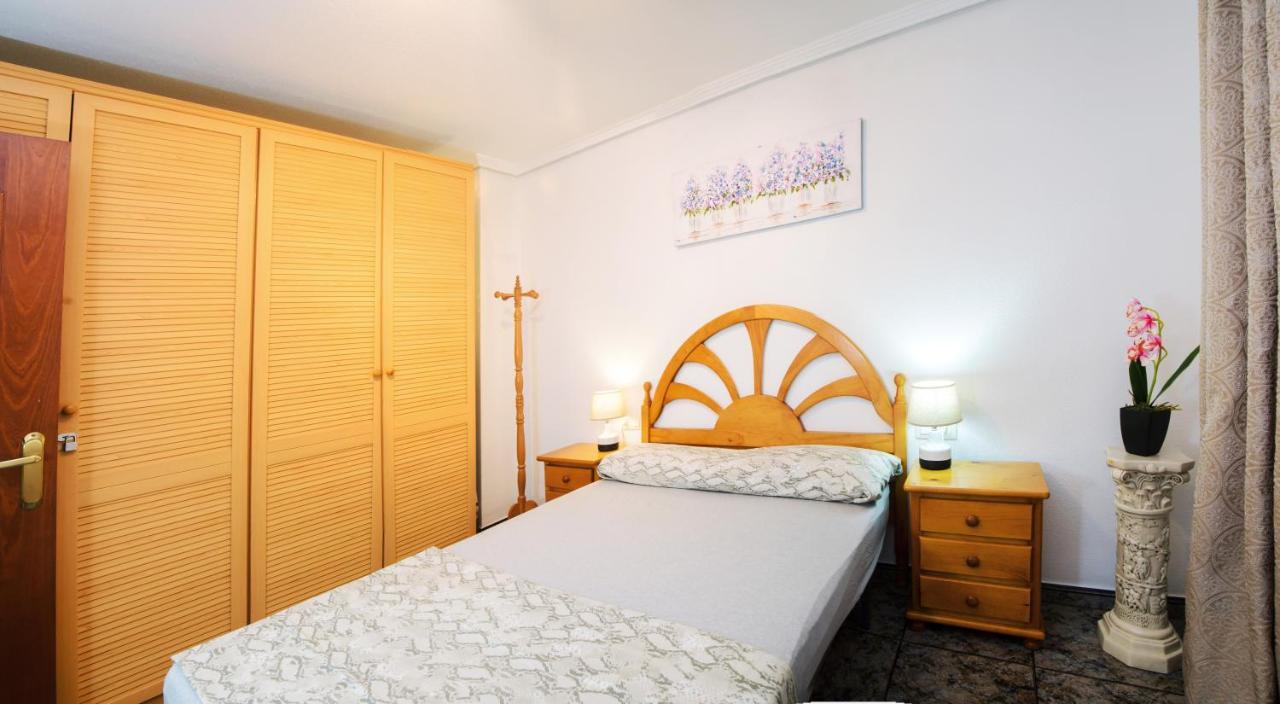Holiday La Loma Apartment Torrevieja Bagian luar foto