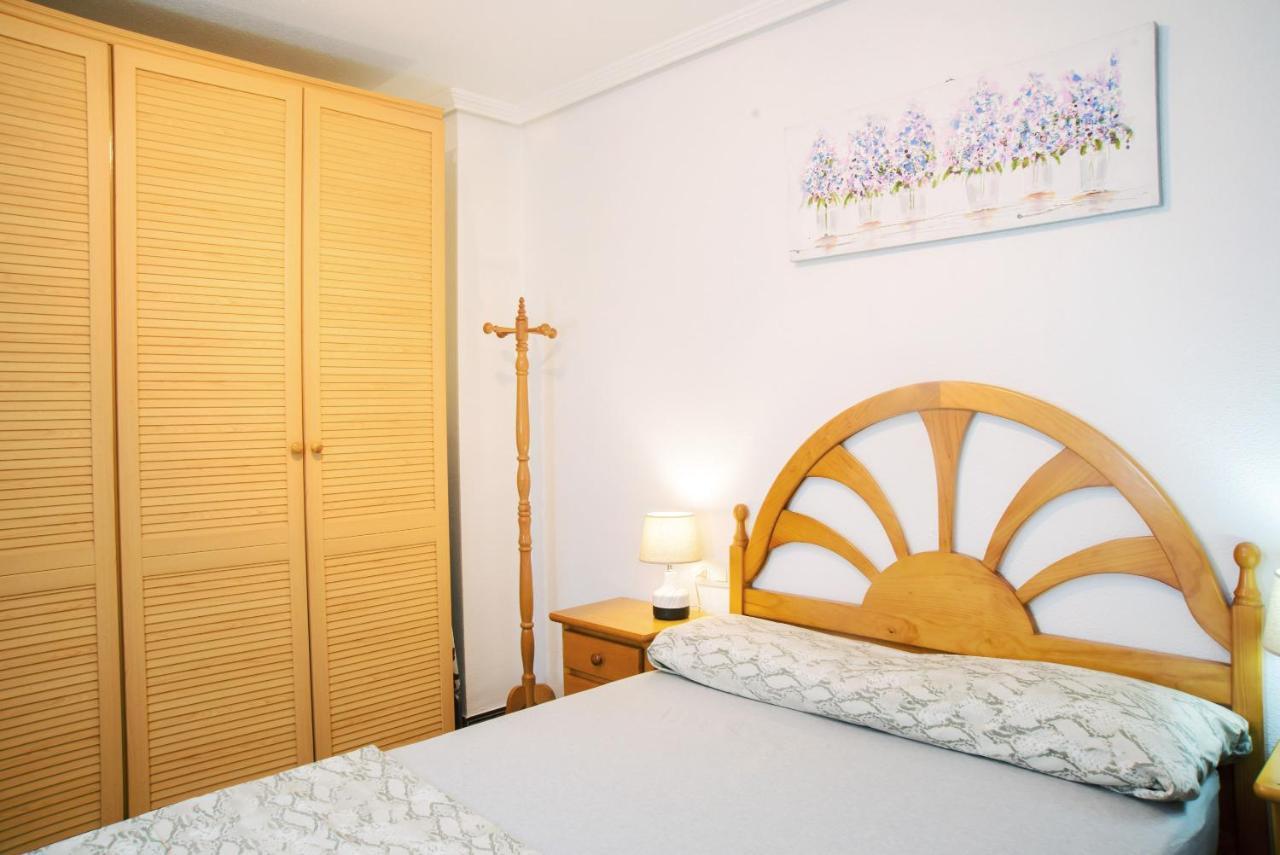 Holiday La Loma Apartment Torrevieja Bagian luar foto
